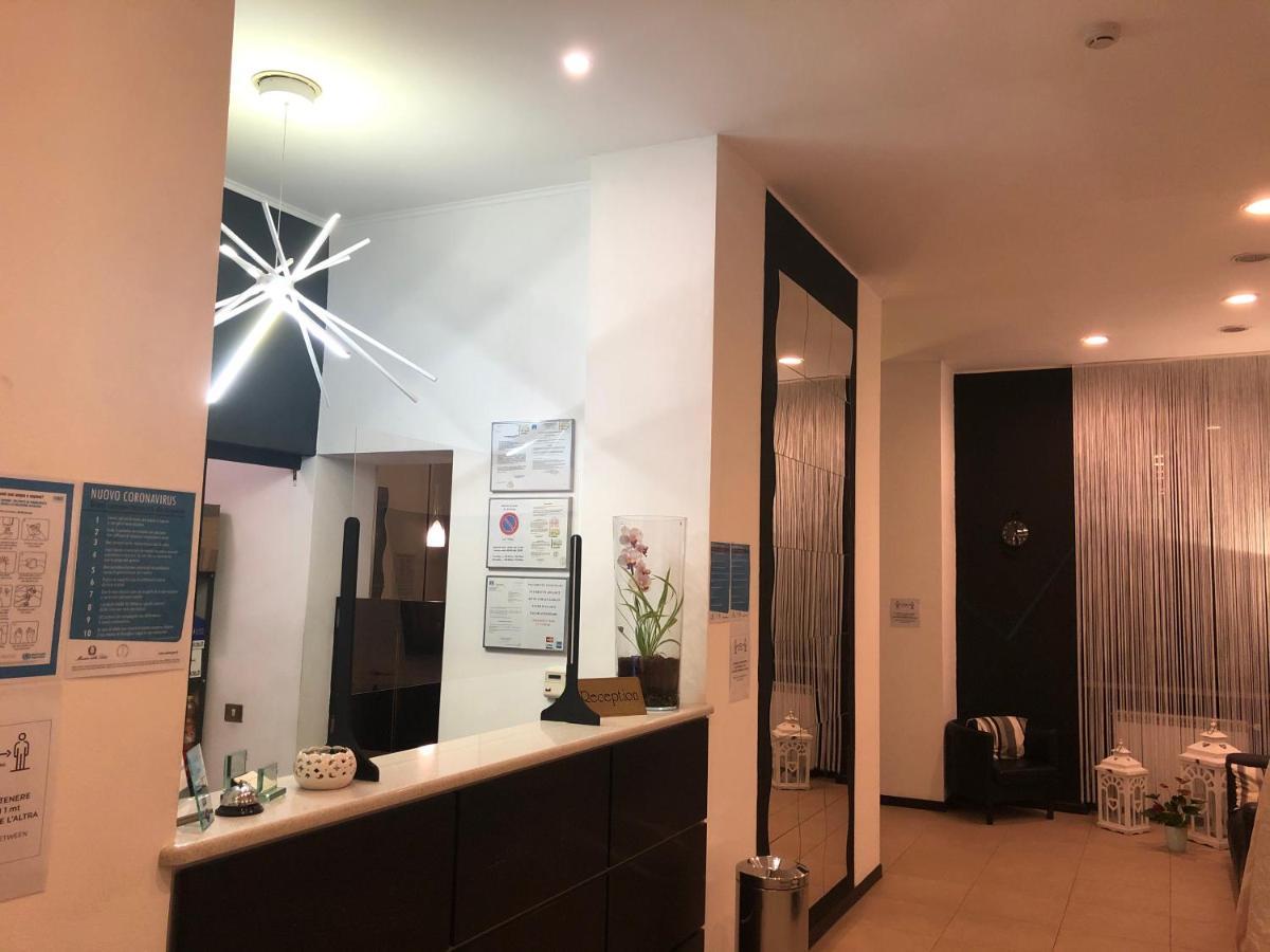 Hotel Paradiso Milánó Kültér fotó