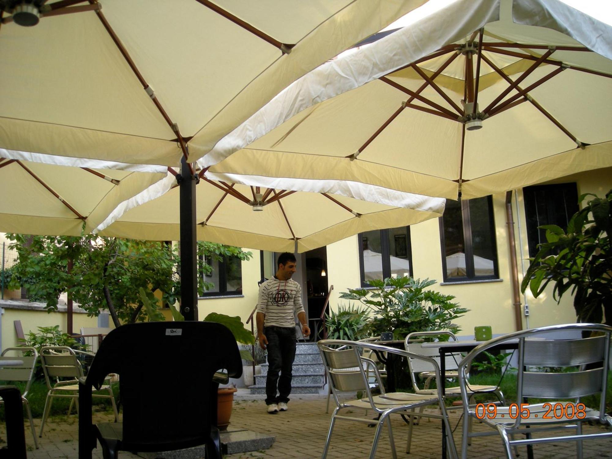 Hotel Paradiso Milánó Kültér fotó